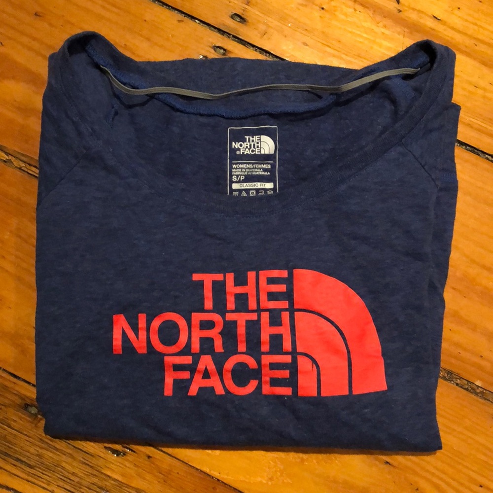 North Face long sleeve shirt